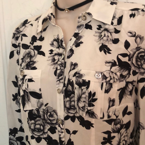 WHBM White black floral blouse S - Picture 3 of 6